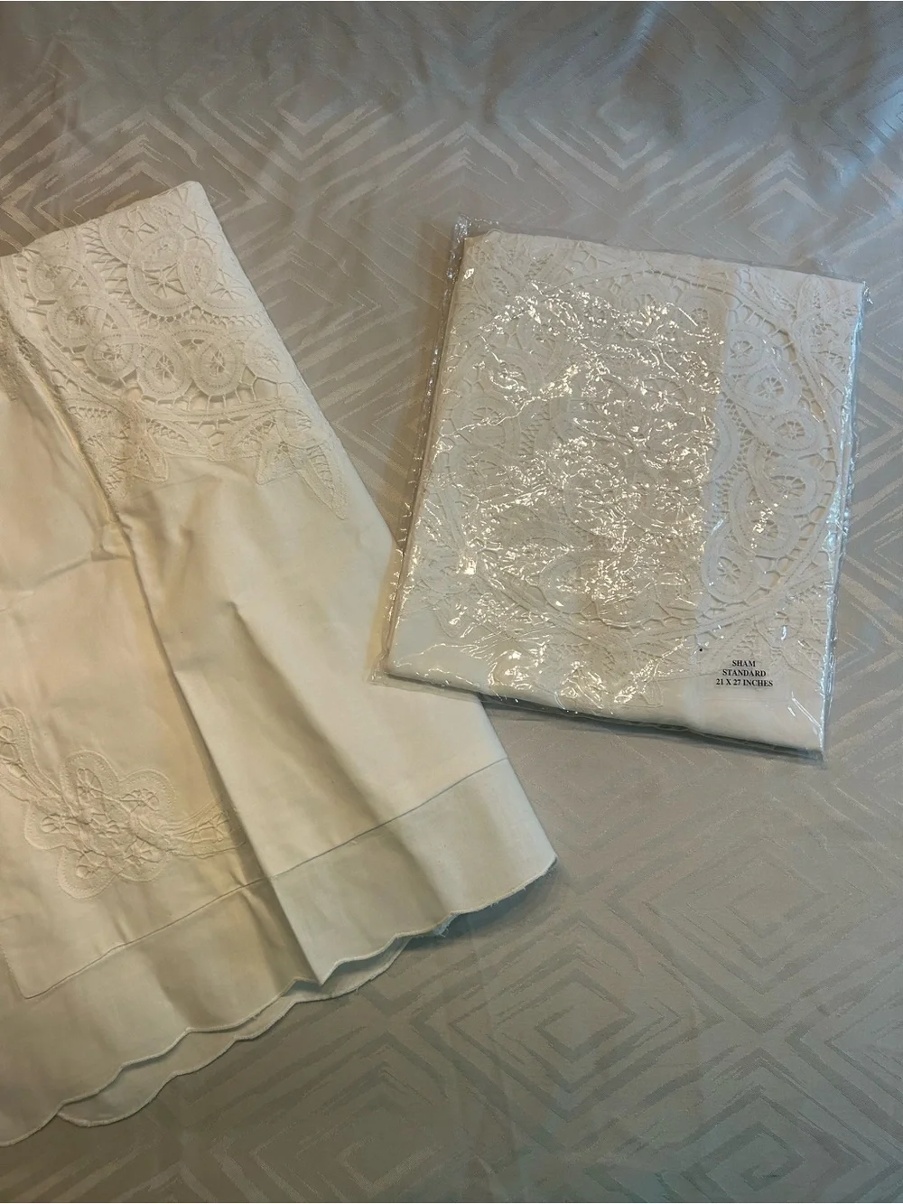 Pair of Vintage Battenburg Lace Pillow Shams NWT